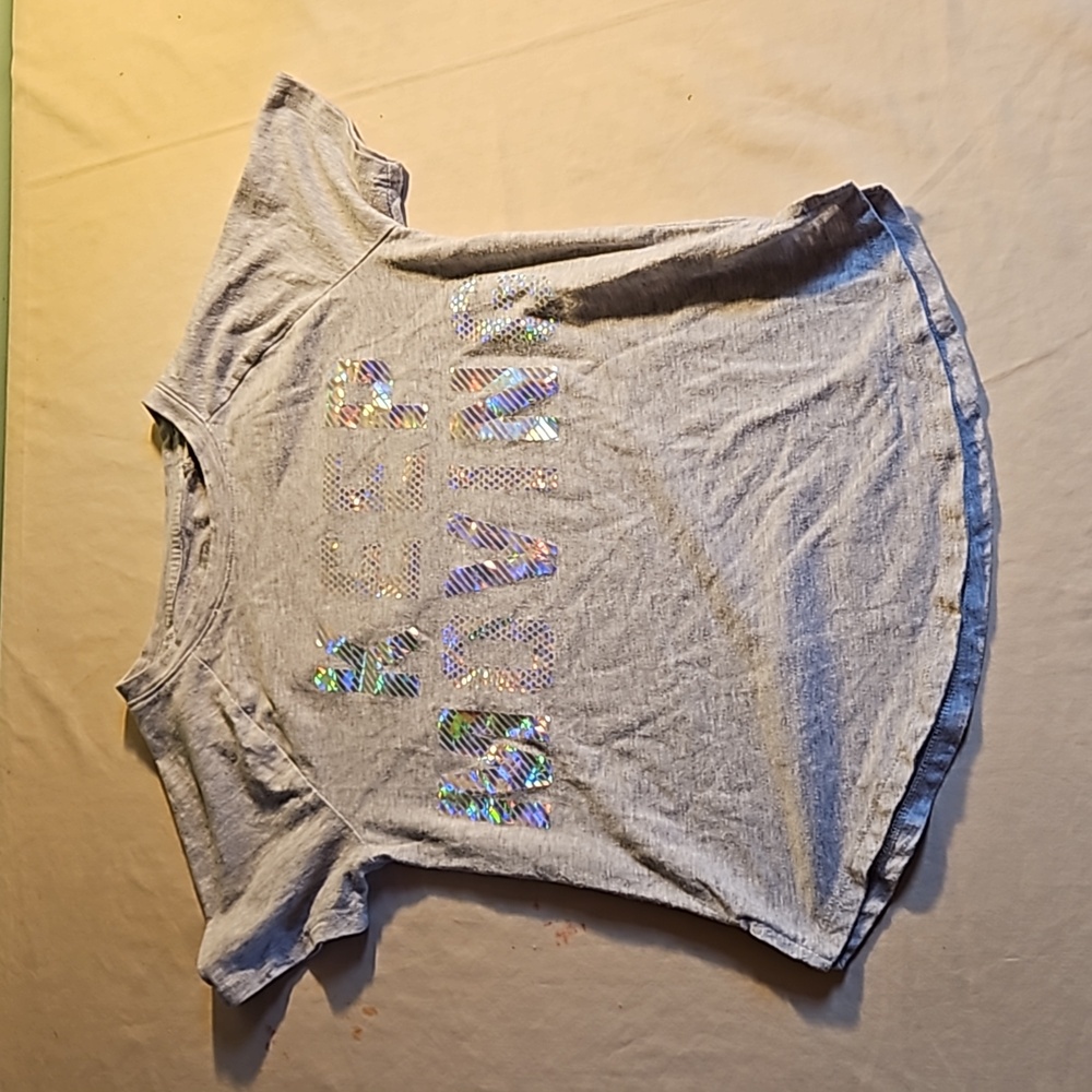 Athletes work t-shirt girl size medium